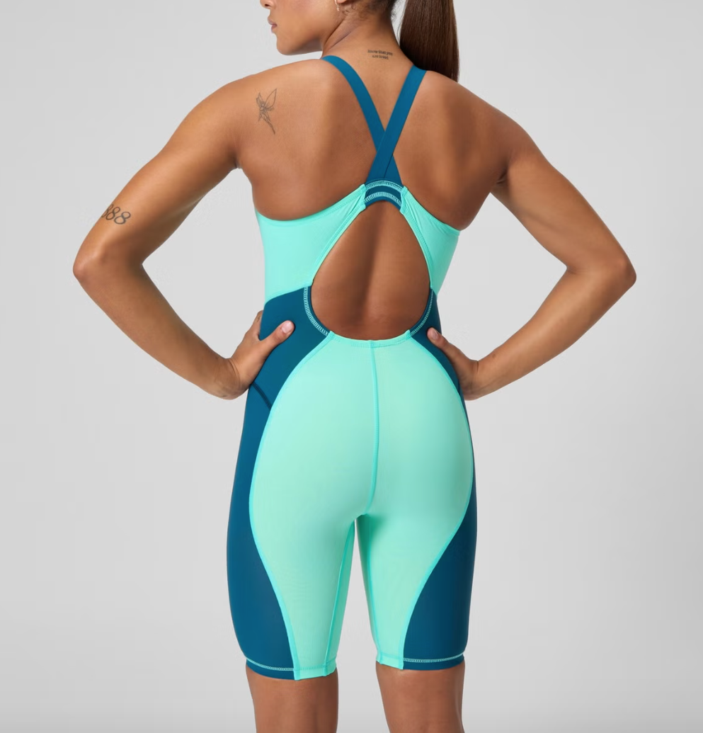 SPEEDO Women's Solid Vanquisher Kneeskin Blue